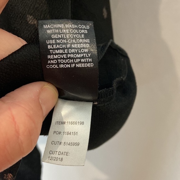 Torrid SOPHIE - BLACK FOIL FEATHER SWING CAMI size 0 Large 12 - Picture 8 of 9